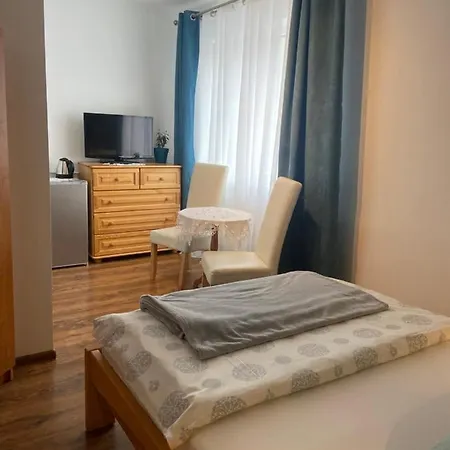 Szarotka Проживание в семье